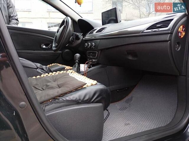 Чорний Рено Меган, об'ємом двигуна 1.5 л та пробігом 251 тис. км за 7800 $, фото 1 на Automoto.ua