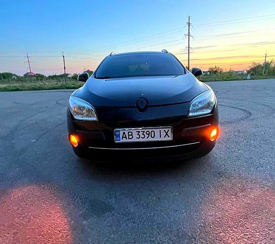 Чорний Рено Меган, об'ємом двигуна 1.9 л та пробігом 290 тис. км за 7800 $, фото 1 на Automoto.ua