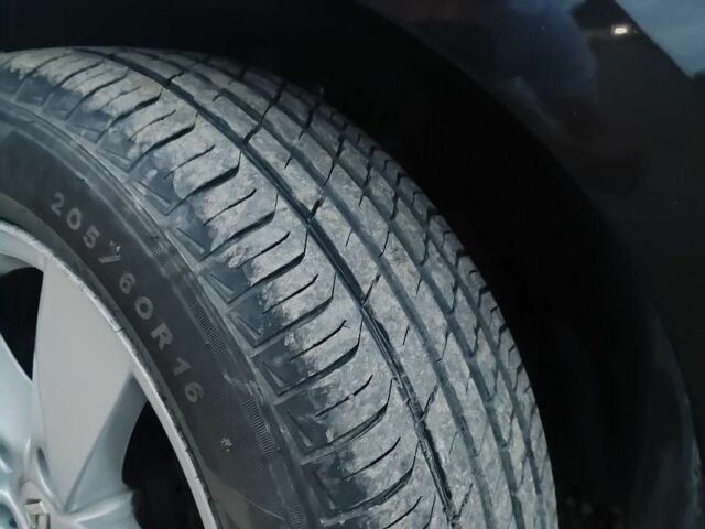 Черный Рено Меган, объемом двигателя 1.46 л и пробегом 230 тыс. км за 6950 $, фото 1 на Automoto.ua