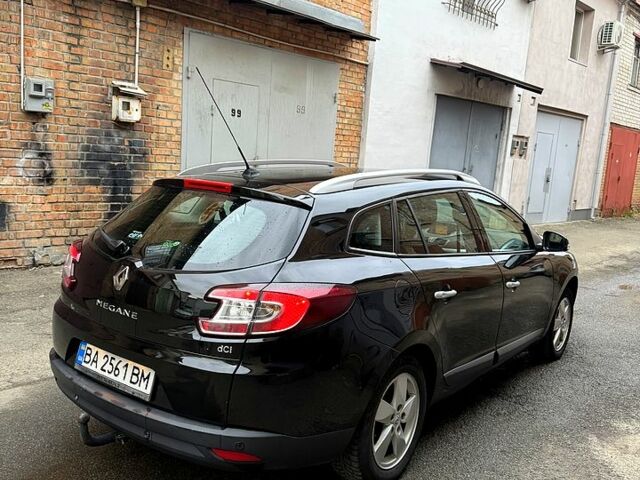 Чорний Рено Меган, об'ємом двигуна 1.5 л та пробігом 299 тис. км за 6850 $, фото 1 на Automoto.ua