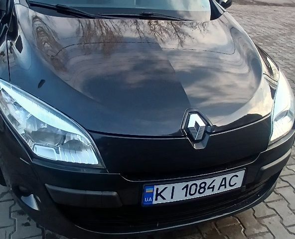Черный Рено Меган, объемом двигателя 1.5 л и пробегом 206 тыс. км за 7600 $, фото 1 на Automoto.ua