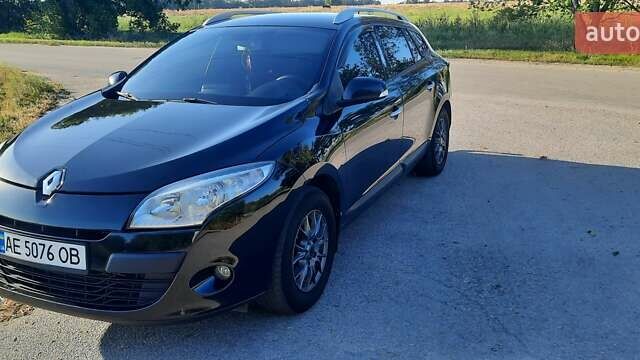 Чорний Рено Меган, об'ємом двигуна 1.4 л та пробігом 290 тис. км за 5999 $, фото 1 на Automoto.ua