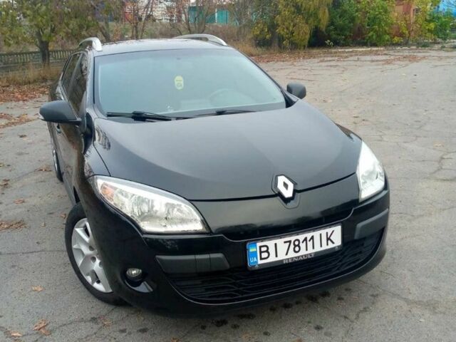 Черный Рено Меган, объемом двигателя 1.6 л и пробегом 220 тыс. км за 8300 $, фото 1 на Automoto.ua