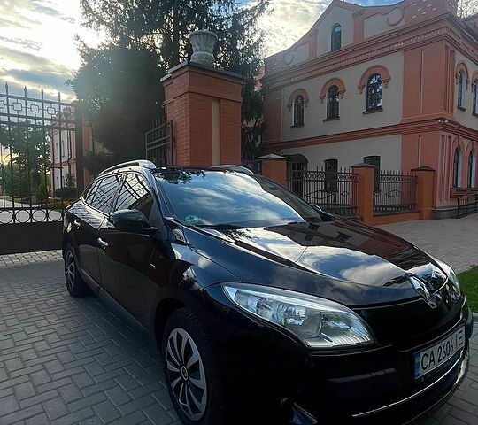 Чорний Рено Меган, об'ємом двигуна 1.5 л та пробігом 288 тис. км за 7700 $, фото 1 на Automoto.ua