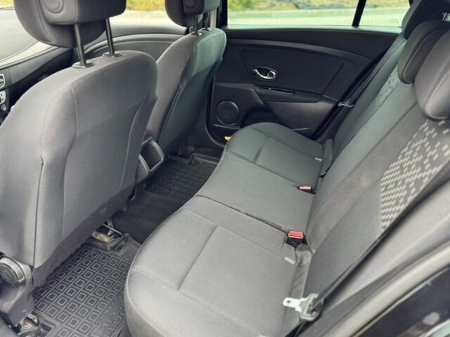 Черный Рено Меган, объемом двигателя 1.46 л и пробегом 0 тыс. км за 7700 $, фото 1 на Automoto.ua