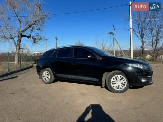 Черный Рено Меган, объемом двигателя 1.46 л и пробегом 300 тыс. км за 6600 $, фото 1 на Automoto.ua