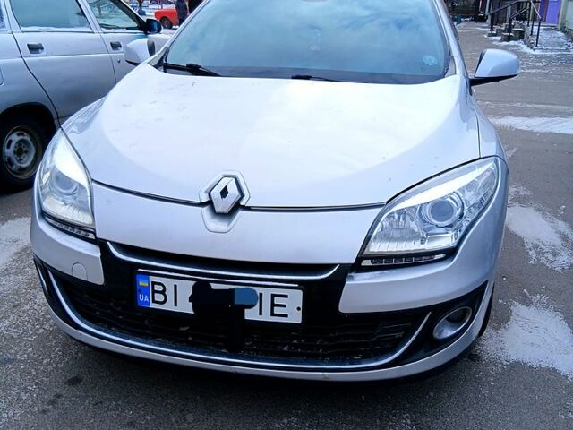 Черный Рено Меган, объемом двигателя 1.5 л и пробегом 24700 тыс. км за 7700 $, фото 1 на Automoto.ua
