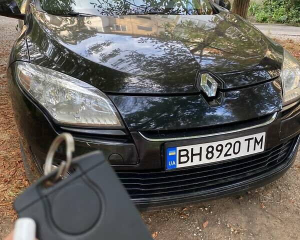 Чорний Рено Меган, об'ємом двигуна 1.46 л та пробігом 235 тис. км за 8000 $, фото 1 на Automoto.ua