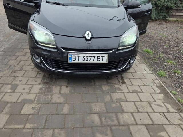 Черный Рено Меган, объемом двигателя 1.5 л и пробегом 197 тыс. км за 8000 $, фото 1 на Automoto.ua