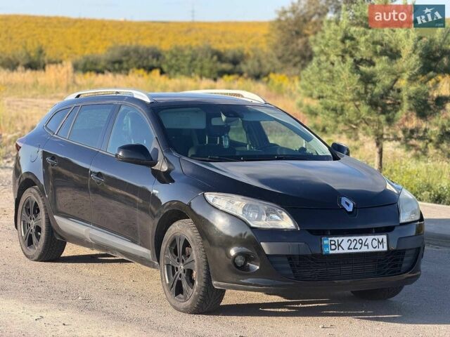 Черный Рено Меган, объемом двигателя 1.46 л и пробегом 220 тыс. км за 5500 $, фото 1 на Automoto.ua