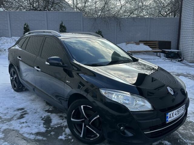 Чорний Рено Меган, об'ємом двигуна 1.5 л та пробігом 223 тис. км за 7800 $, фото 1 на Automoto.ua