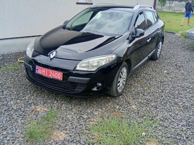 Черный Рено Меган, объемом двигателя 1 л и пробегом 27 тыс. км за 8800 $, фото 1 на Automoto.ua