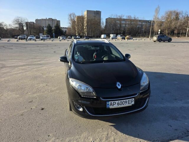 Черный Рено Меган, объемом двигателя 1.5 л и пробегом 240 тыс. км за 7900 $, фото 1 на Automoto.ua