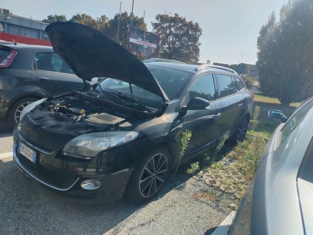 Чорний Рено Меган, об'ємом двигуна 1.6 л та пробігом 300 тис. км за 1740 $, фото 1 на Automoto.ua