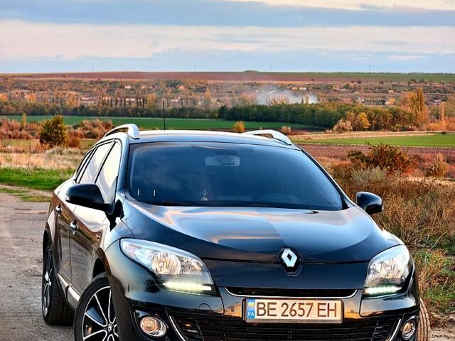 Черный Рено Меган, объемом двигателя 1.4 л и пробегом 187 тыс. км за 7100 $, фото 1 на Automoto.ua