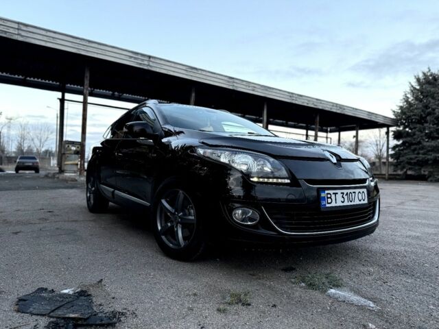 Чорний Рено Меган, об'ємом двигуна 1.5 л та пробігом 245 тис. км за 8600 $, фото 1 на Automoto.ua