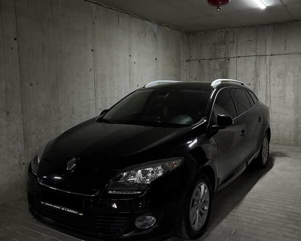 Рено Меган 2013 в Львове на Automoto.ua Черный Рено Меган, объемом двигателя 1.46 л и пробегом 248 тыс. км за 8500 $, фото 1 на Automoto.ua