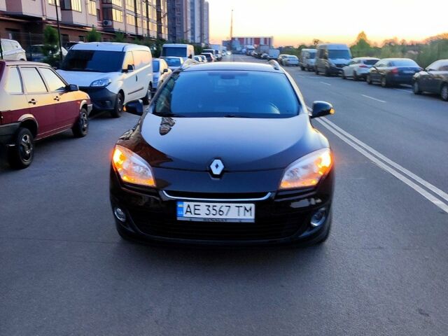 Чорний Рено Меган, об'ємом двигуна 1.5 л та пробігом 250 тис. км за 7500 $, фото 1 на Automoto.ua
