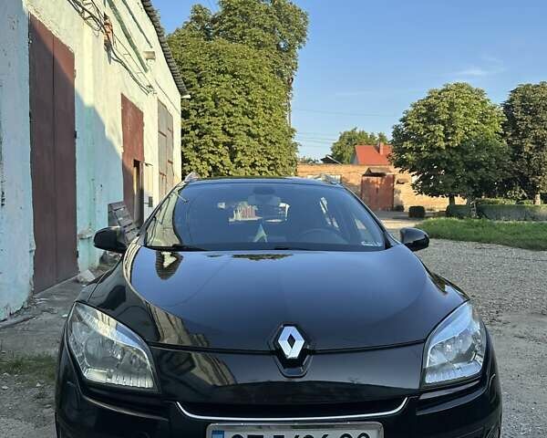 Черный Рено Меган, объемом двигателя 1.46 л и пробегом 240 тыс. км за 7800 $, фото 1 на Automoto.ua