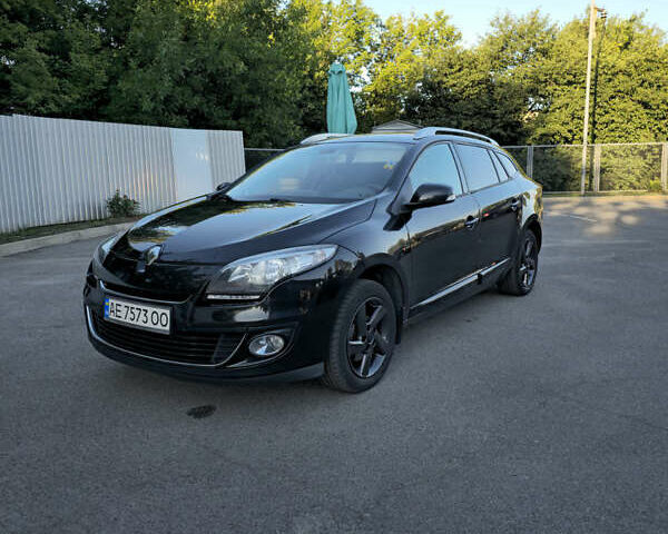 Черный Рено Меган, объемом двигателя 1.5 л и пробегом 390 тыс. км за 6800 $, фото 1 на Automoto.ua