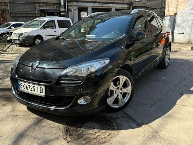 Черный Рено Меган, объемом двигателя 1.5 л и пробегом 230 тыс. км за 8100 $, фото 1 на Automoto.ua