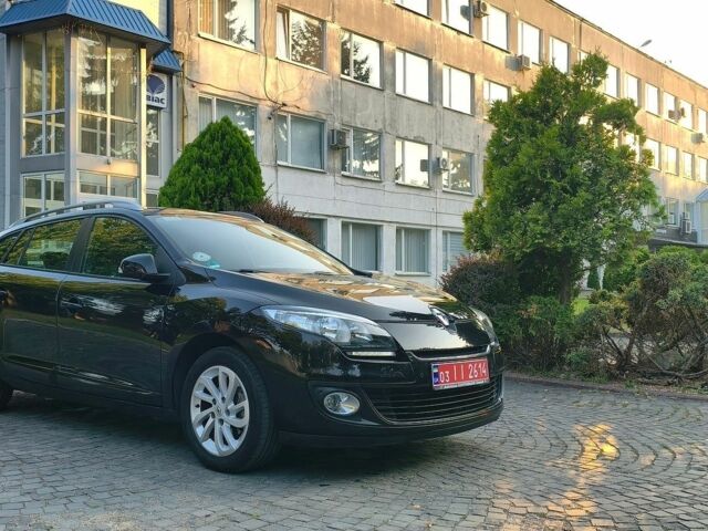 Чорний Рено Меган, об'ємом двигуна 1.6 л та пробігом 231 тис. км за 8400 $, фото 1 на Automoto.ua