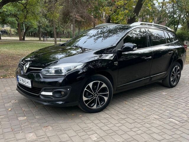 Чорний Рено Меган, об'ємом двигуна 1.6 л та пробігом 299 тис. км за 8900 $, фото 1 на Automoto.ua