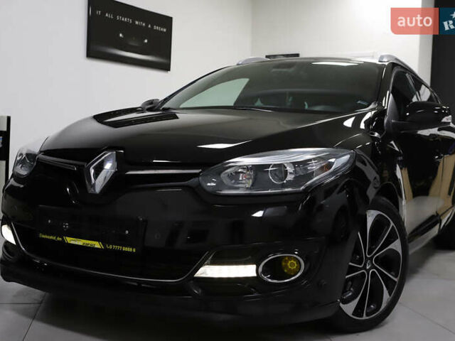 Чорний Рено Меган, об'ємом двигуна 1.6 л та пробігом 130 тис. км за 10999 $, фото 1 на Automoto.ua