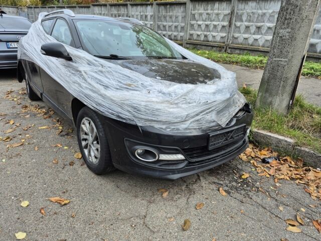 Черный Рено Меган, объемом двигателя 0 л и пробегом 350 тыс. км за 3000 $, фото 1 на Automoto.ua