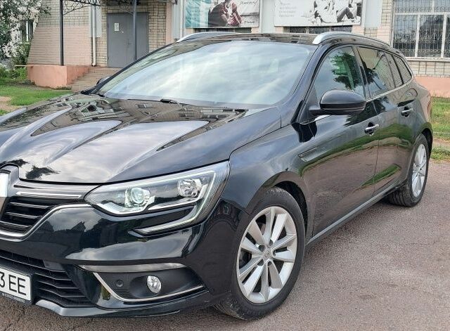Чорний Рено Меган, об'ємом двигуна 1.5 л та пробігом 140 тис. км за 13247 $, фото 1 на Automoto.ua