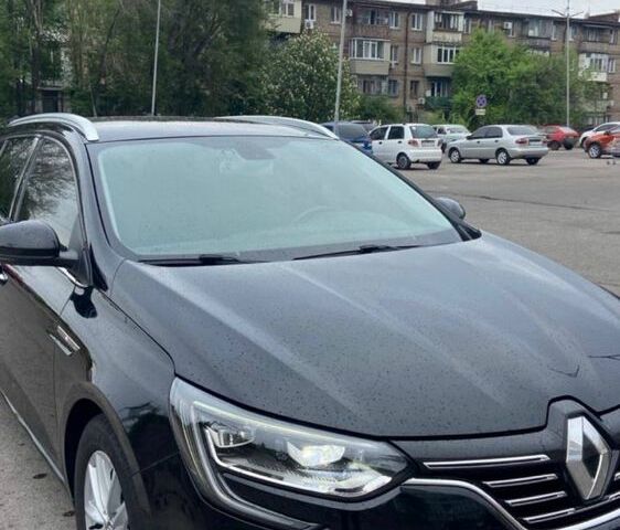 Черный Рено Меган, объемом двигателя 1.5 л и пробегом 177 тыс. км за 12100 $, фото 1 на Automoto.ua