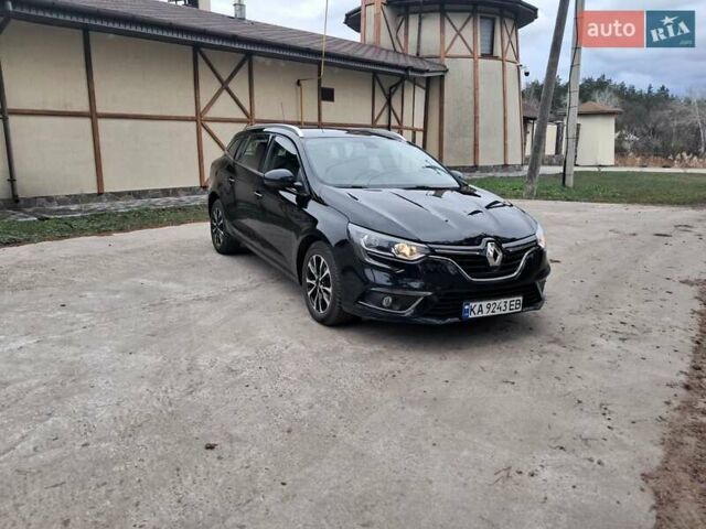 Чорний Рено Меган, об'ємом двигуна 1.46 л та пробігом 228 тис. км за 11800 $, фото 1 на Automoto.ua