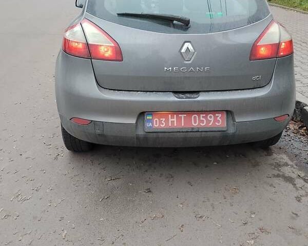 Коричневый Рено Меган, объемом двигателя 1.5 л и пробегом 160 тыс. км за 7400 $, фото 1 на Automoto.ua