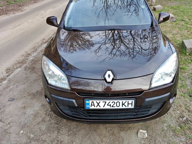 Коричневый Рено Меган, объемом двигателя 1.5 л и пробегом 177 тыс. км за 7150 $, фото 1 на Automoto.ua