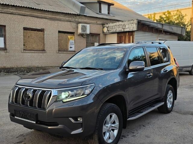 Коричневый Рено Меган, объемом двигателя 2 л и пробегом 203 тыс. км за 7990 $, фото 1 на Automoto.ua