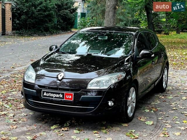 Коричневый Рено Меган, объемом двигателя 2 л и пробегом 203 тыс. км за 7990 $, фото 1 на Automoto.ua