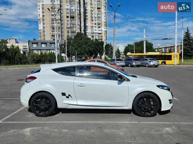 Коричневый Рено Меган, объемом двигателя 2 л и пробегом 155 тыс. км за 11000 $, фото 1 на Automoto.ua
