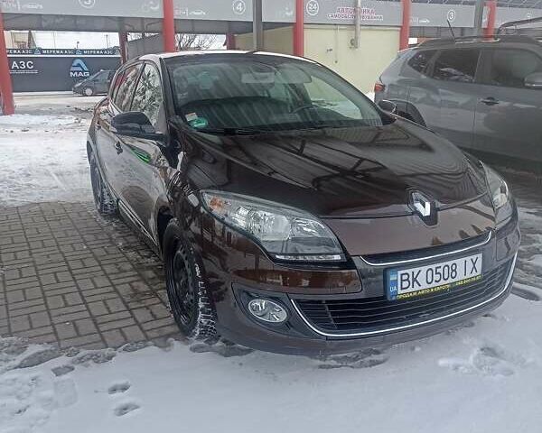 Коричневый Рено Меган, объемом двигателя 1.5 л и пробегом 210 тыс. км за 8500 $, фото 1 на Automoto.ua