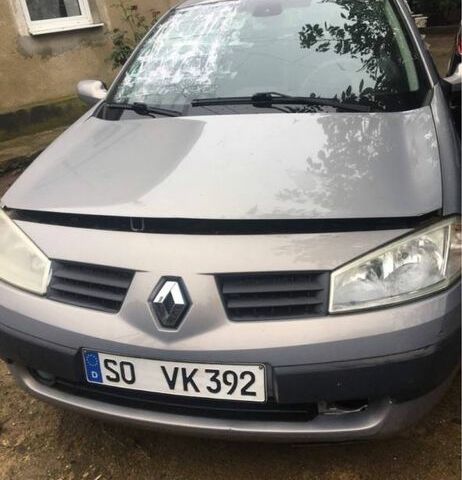 Коричневый Рено Меган, объемом двигателя 1.6 л и пробегом 150 тыс. км за 1950 $, фото 1 на Automoto.ua