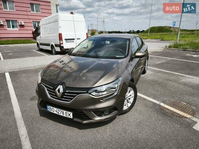 Коричневий Рено Меган, об'ємом двигуна 1.2 л та пробігом 135 тис. км за 10900 $, фото 1 на Automoto.ua