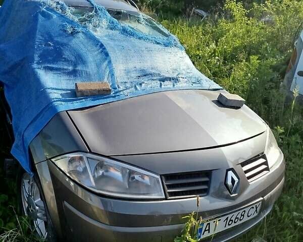 Коричневый Рено Меган, объемом двигателя 1.5 л и пробегом 230 тыс. км за 1200 $, фото 1 на Automoto.ua