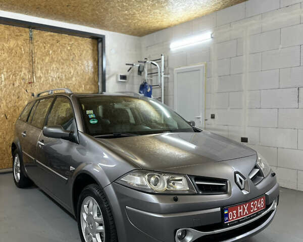 Коричневий Рено Меган, об'ємом двигуна 1.6 л та пробігом 130 тис. км за 5999 $, фото 1 на Automoto.ua