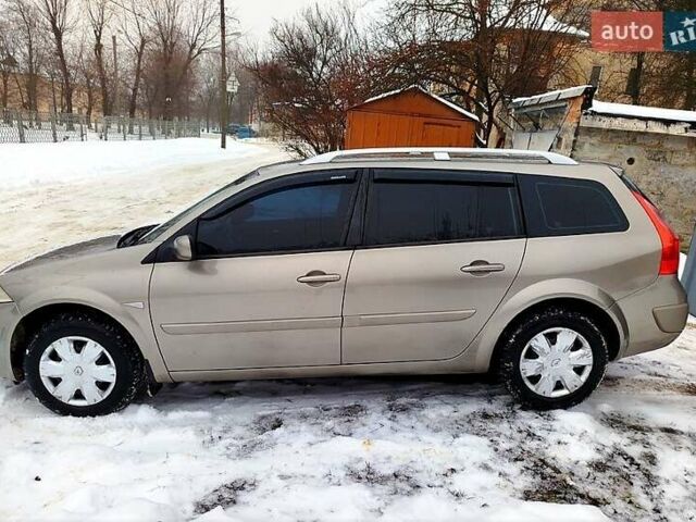 Коричневый Рено Меган, объемом двигателя 1.6 л и пробегом 20 тыс. км за 5499 $, фото 1 на Automoto.ua