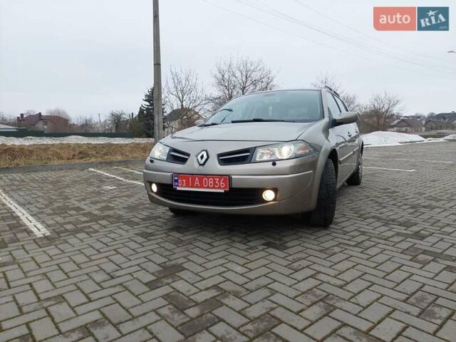 Коричневый Рено Меган, объемом двигателя 1.6 л и пробегом 260 тыс. км за 5755 $, фото 1 на Automoto.ua
