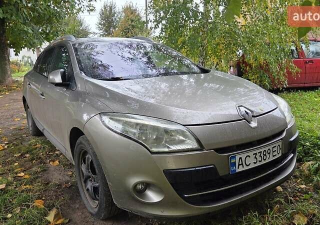 Коричневый Рено Меган, объемом двигателя 2 л и пробегом 240 тыс. км за 6500 $, фото 1 на Automoto.ua