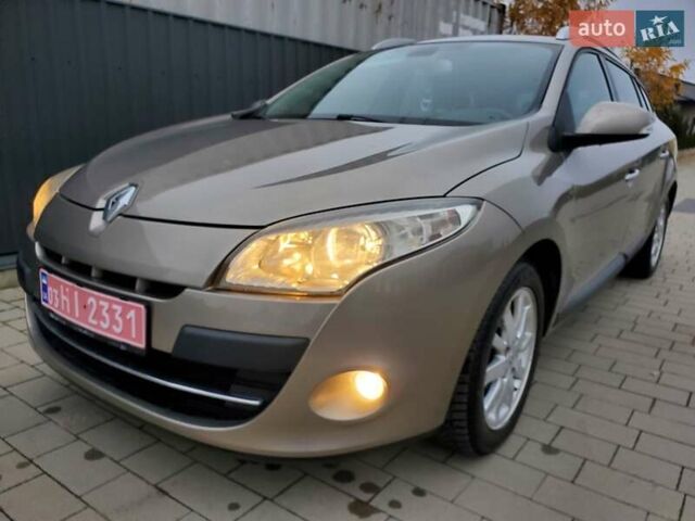 Коричневый Рено Меган, объемом двигателя 2 л и пробегом 176 тыс. км за 6900 $, фото 1 на Automoto.ua