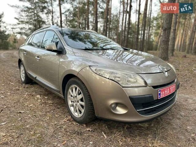 Коричневый Рено Меган, объемом двигателя 1.5 л и пробегом 229 тыс. км за 6700 $, фото 1 на Automoto.ua