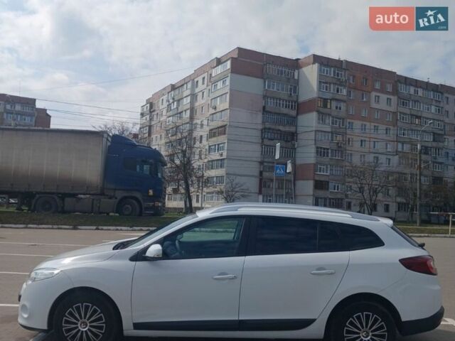 Коричневий Рено Меган, об'ємом двигуна 1.6 л та пробігом 186 тис. км за 7250 $, фото 1 на Automoto.ua
