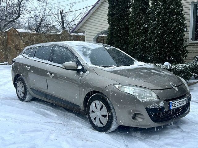 Коричневий Рено Меган, об'ємом двигуна 1.5 л та пробігом 180 тис. км за 6000 $, фото 1 на Automoto.ua