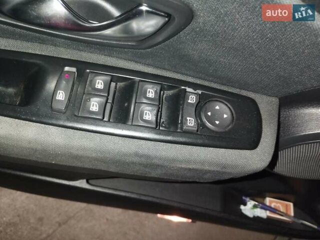 Коричневий Рено Меган, об'ємом двигуна 1.5 л та пробігом 250 тис. км за 7000 $, фото 1 на Automoto.ua